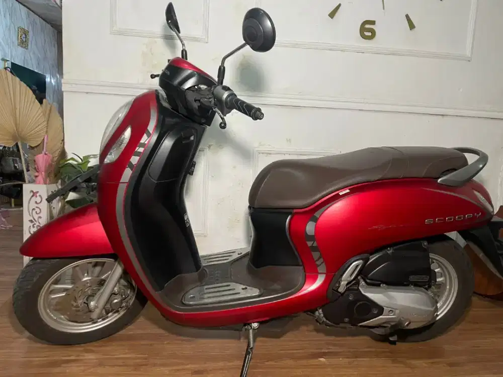 Scoopy Stylish Keyless 2021