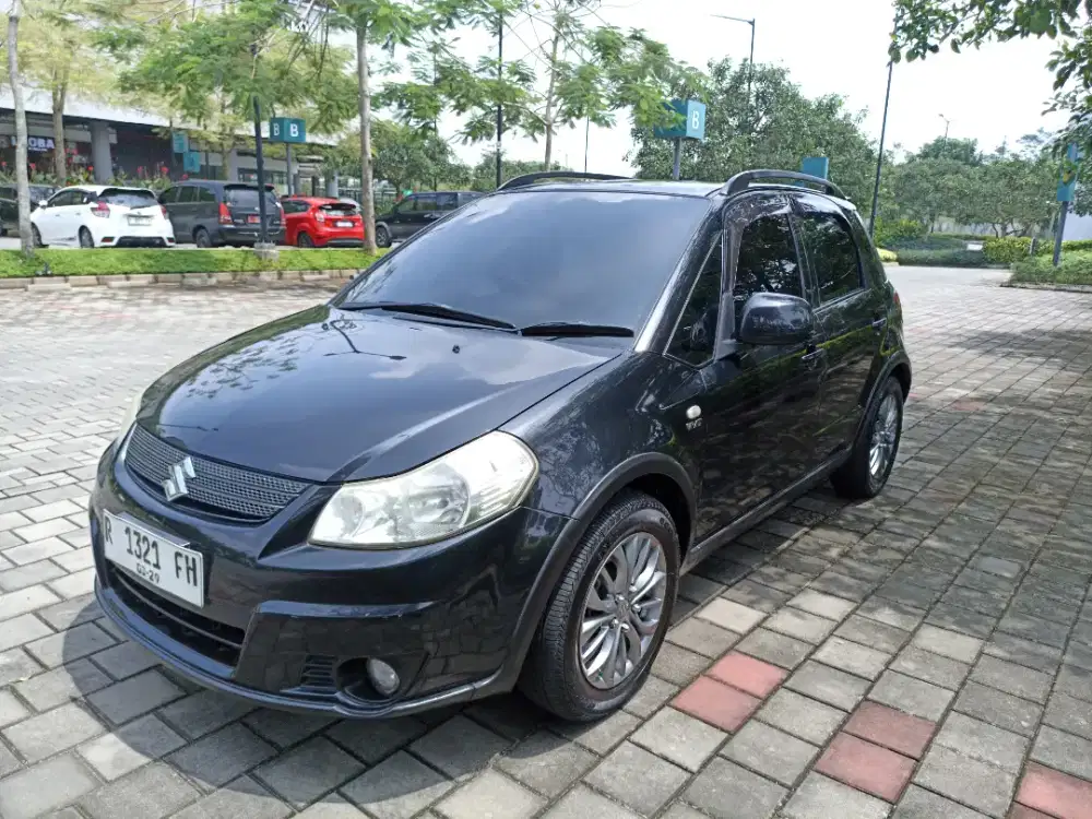 Suzuki SX4 X-Over AT