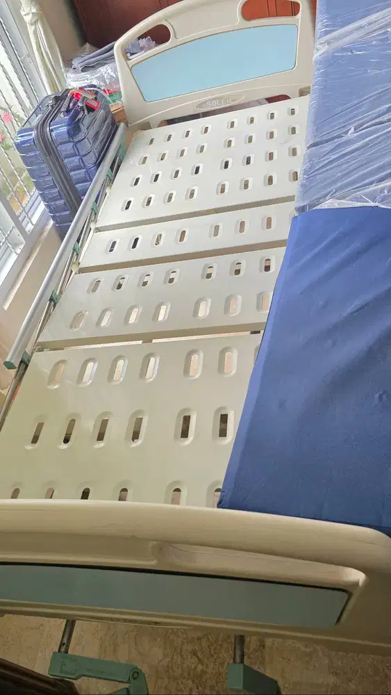 Ranjang Pasien Manual 2 Engkol