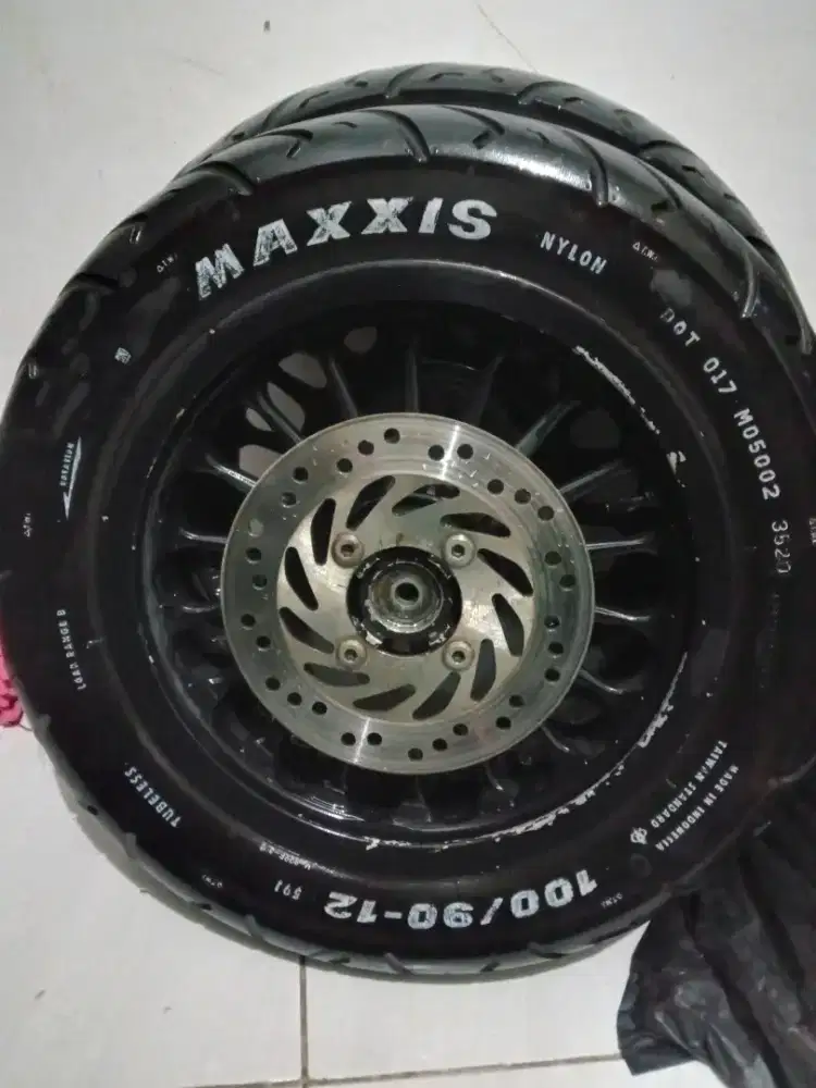 Velg VND roulatte+ ban Maxis