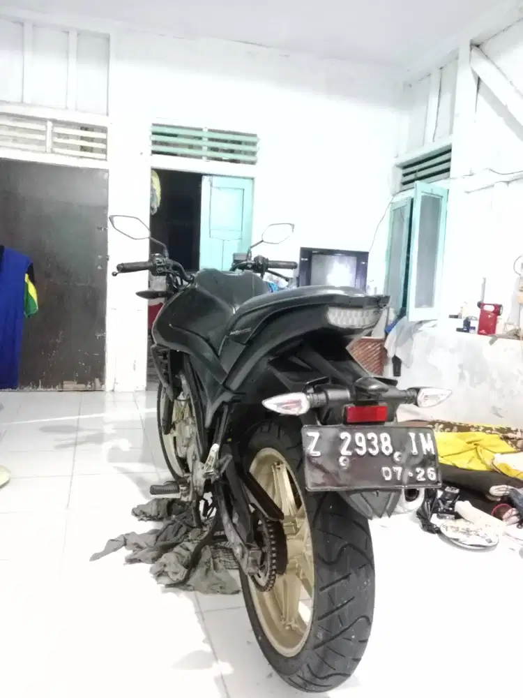 JUAL MOTOR VIXION TAHUN 2021