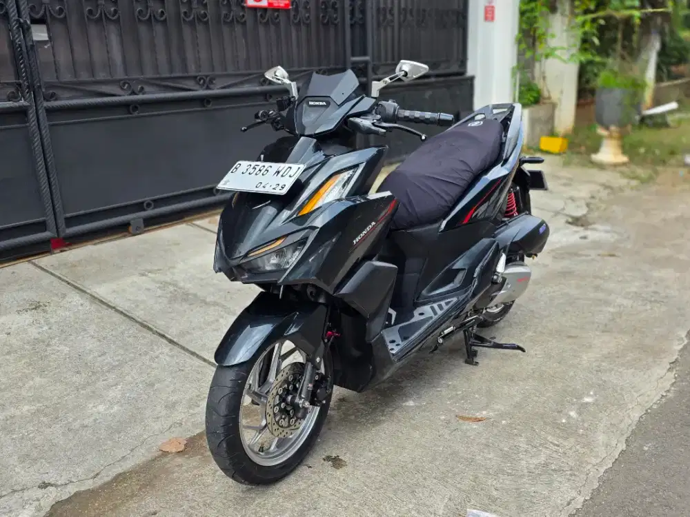 Honda vario 160 cbs 2024 bln 4 km 14rb tgn1