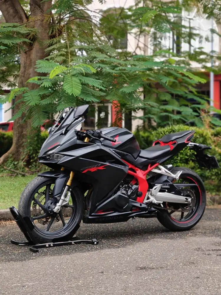 HONDA CBR 250RR NON ABS 2020 BLACK KM LOW PAJAK PANJANG SIAP GASPOL
