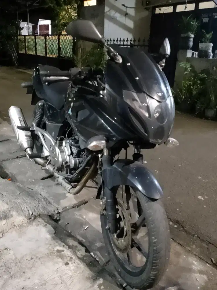 Pulsar tipe 220f tahun 2012 Komplit