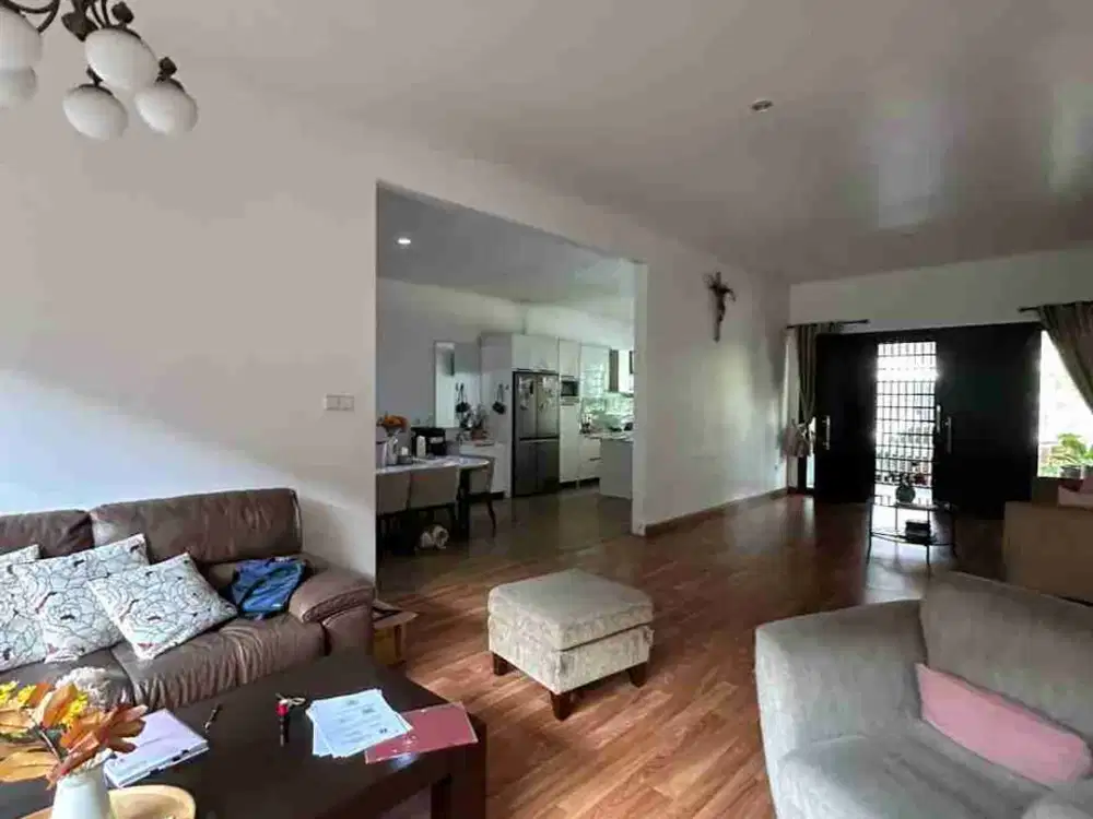 Dijual Rumah Terdepan Cantik Cluster Asia Tropis Harapan Indah Bekasi