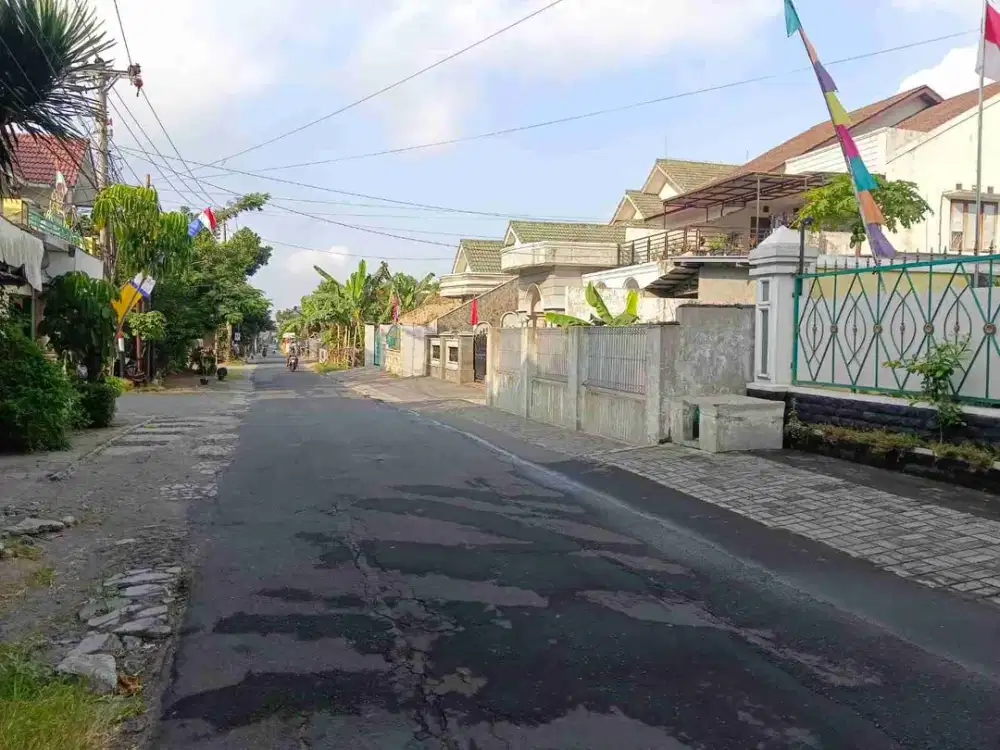 DIJUAL CEPAT KOST EXCLUSIVE FULL FURNISH PROSES FINISHING TEPI JLN UTAMA CONDONGCATUR DEPOK SLEMAN