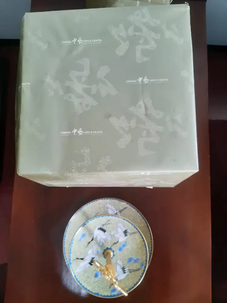 Wadah kue/cup cake susun dari cloisonne