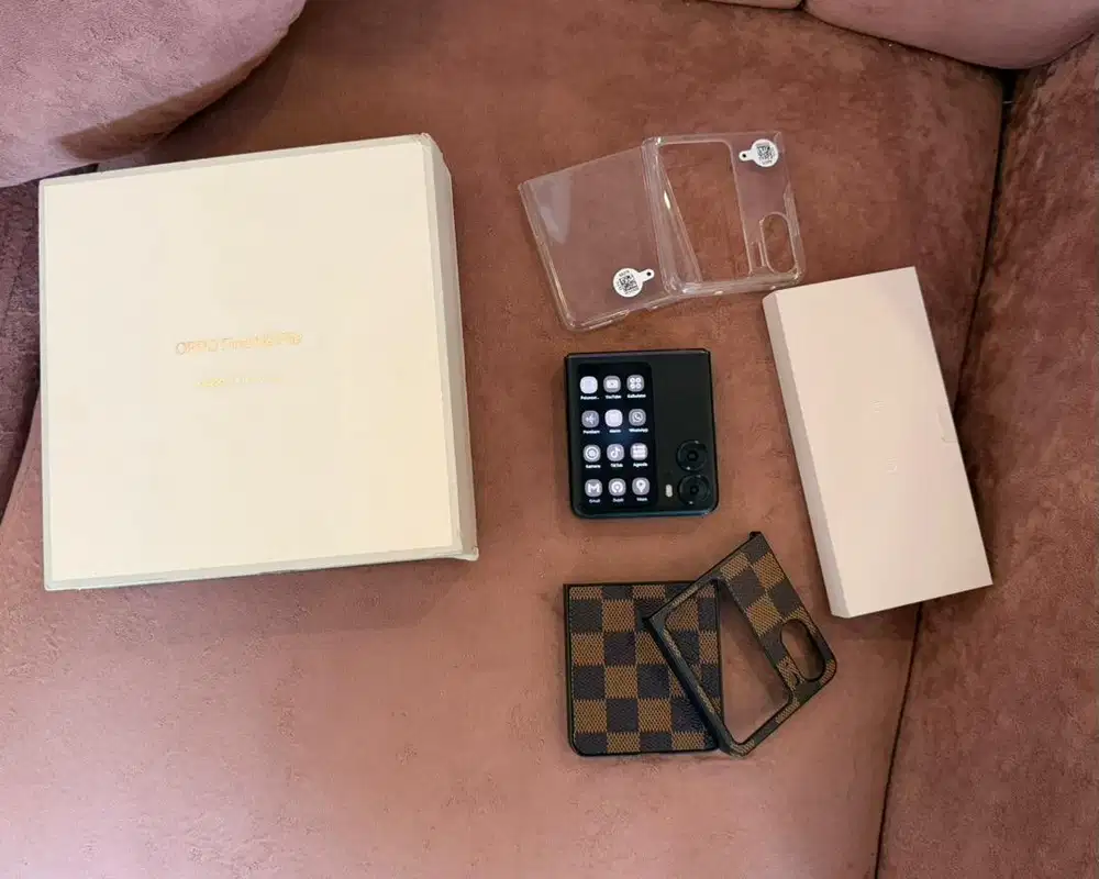 OPPO N2 FLIP LIKE NEW