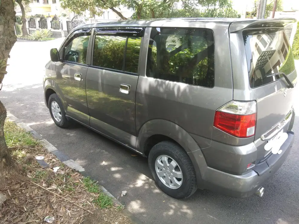 Suzuki APV Arena 2010 Bensin