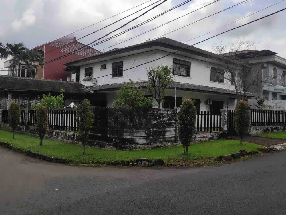 Dijual Rumah Hook Daerah Lebak Bulus Jakarta Selatan