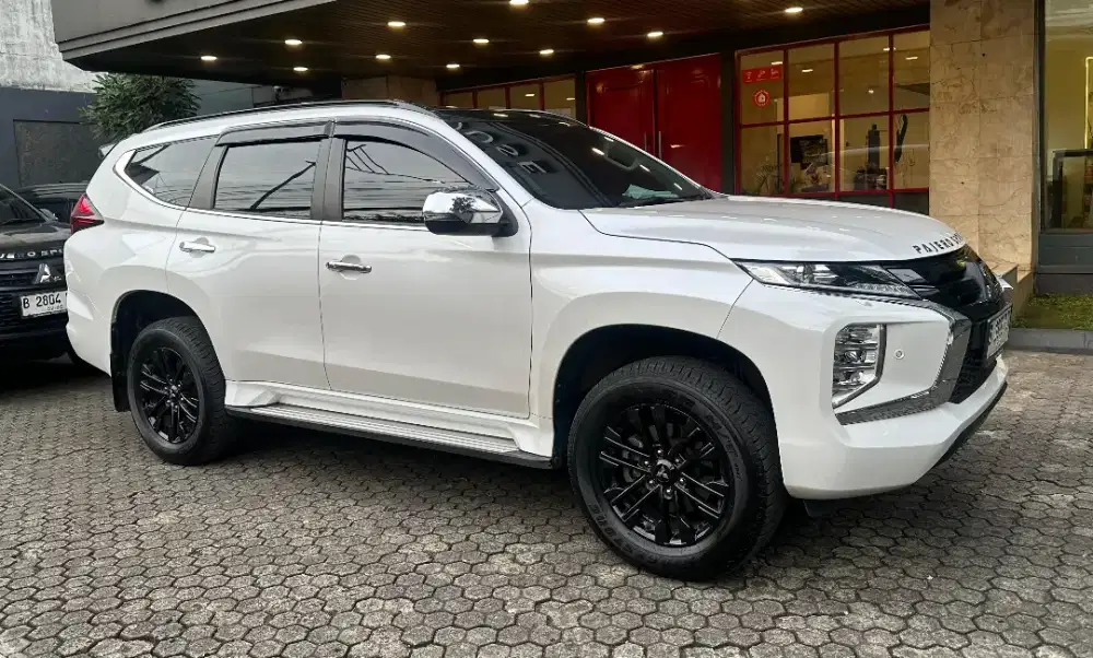 Pajero Dakar 4x2 AT Elite Rockford 2024