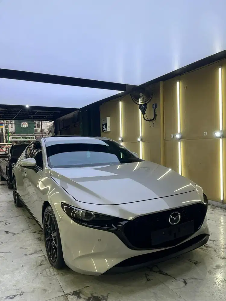 Mazda 3 2024 Bensin (KILOMETER 7 RIBU) an Pribadi