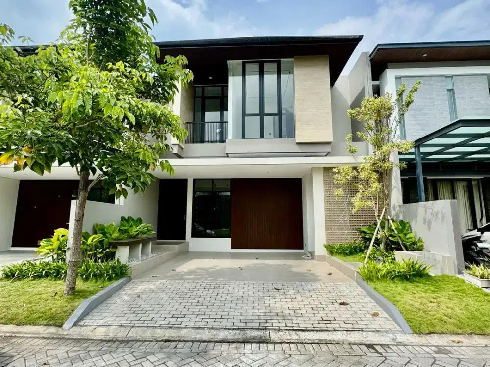 DIJUAL RUMAH WOODLAND CITRALAND 4KT 135M2 BARU GRESS PASAR MODERN