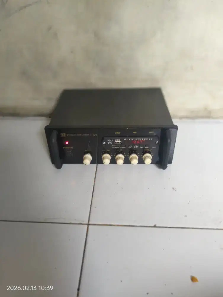 Amplifier karaoke MP3 sudah subwoofer