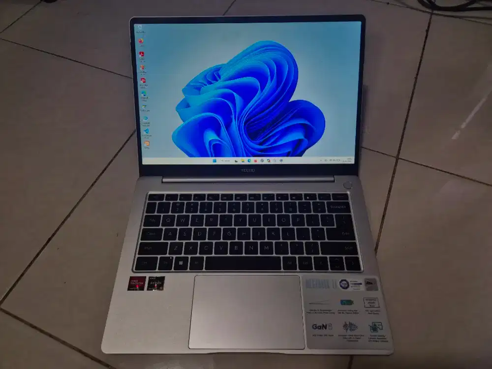 TECNO Megabook T1 Ryzen 5 RAM 16GB SSD 512GB – Like New 2 Bulan Pakai