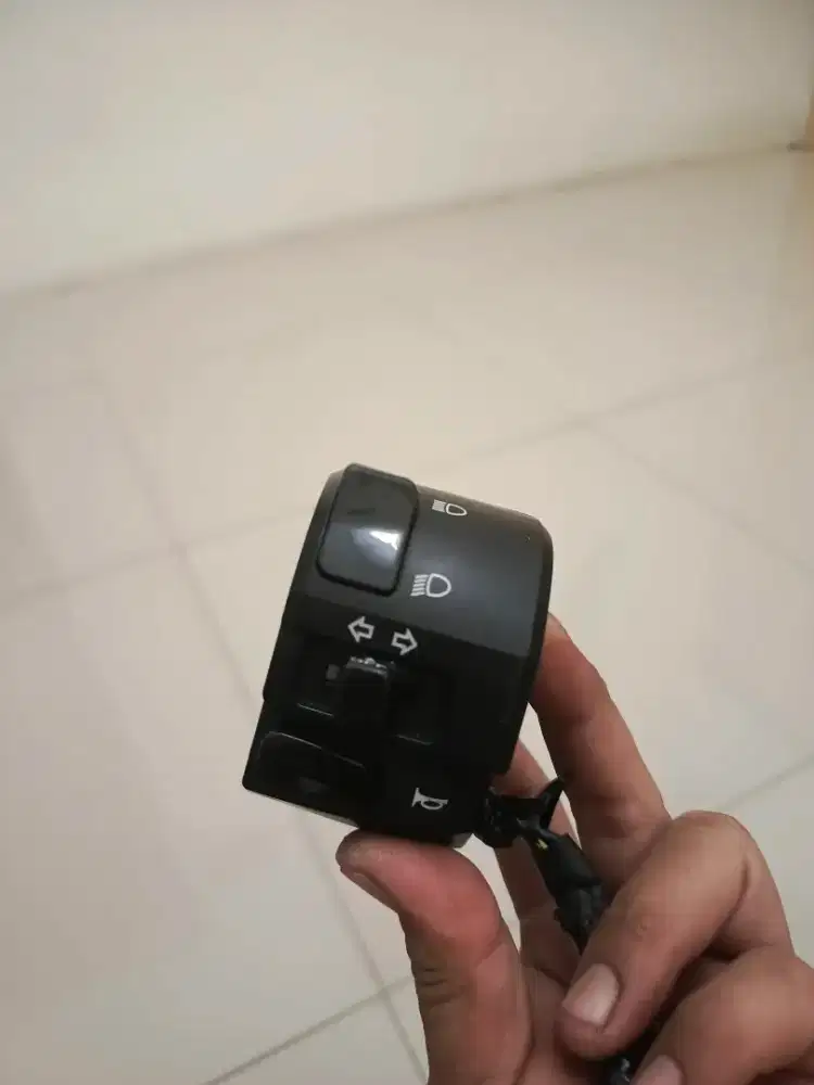 SAKLAR KIRI ORI NMAX NEW