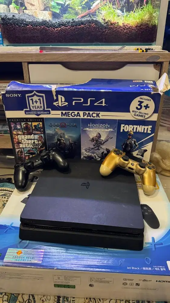 Playstation 4 (PS4) Slim 1 Tb original Sony