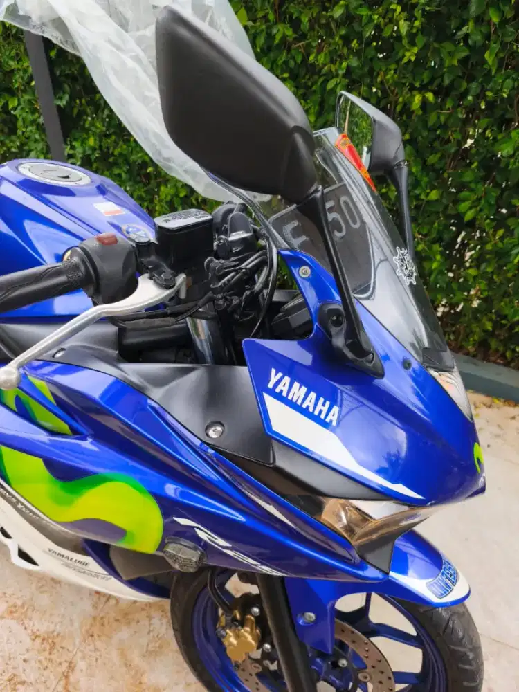 Yamaha R25 Movie Star