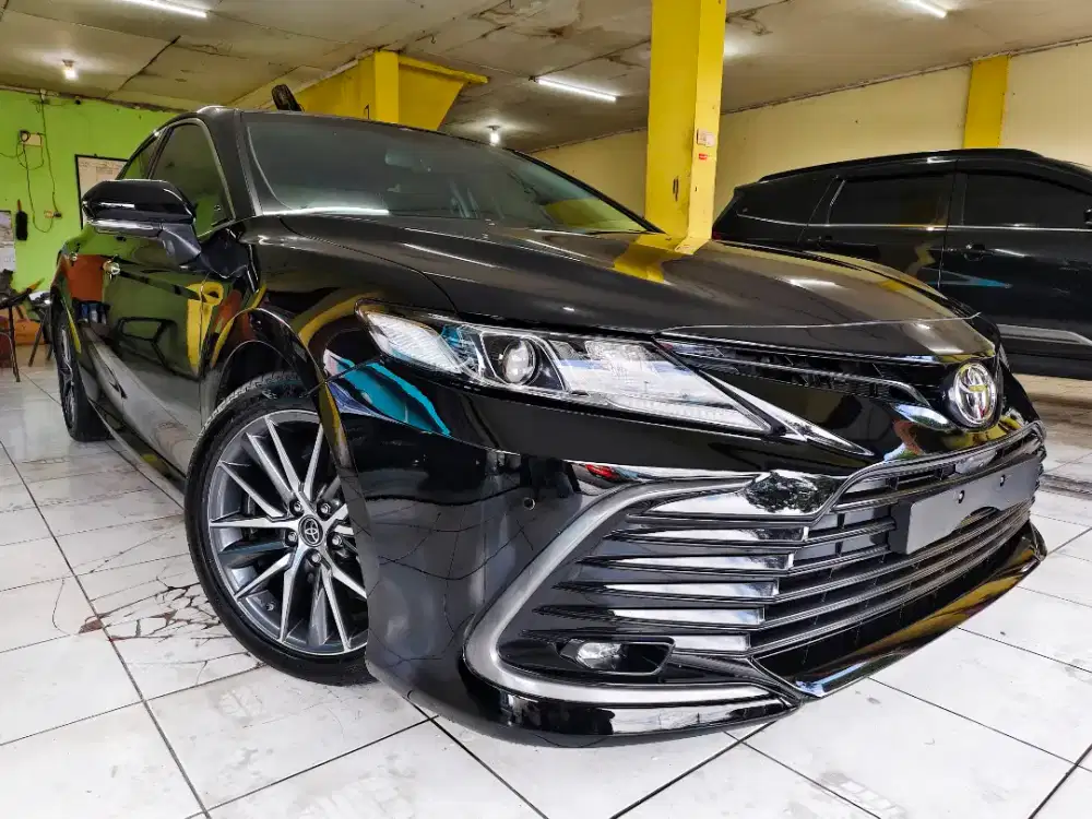 LOW KM.! TOYOTA CAMRY V 2.5 AT 2022 SUNROOF MATIC ANTIK NO HYBRID 2023