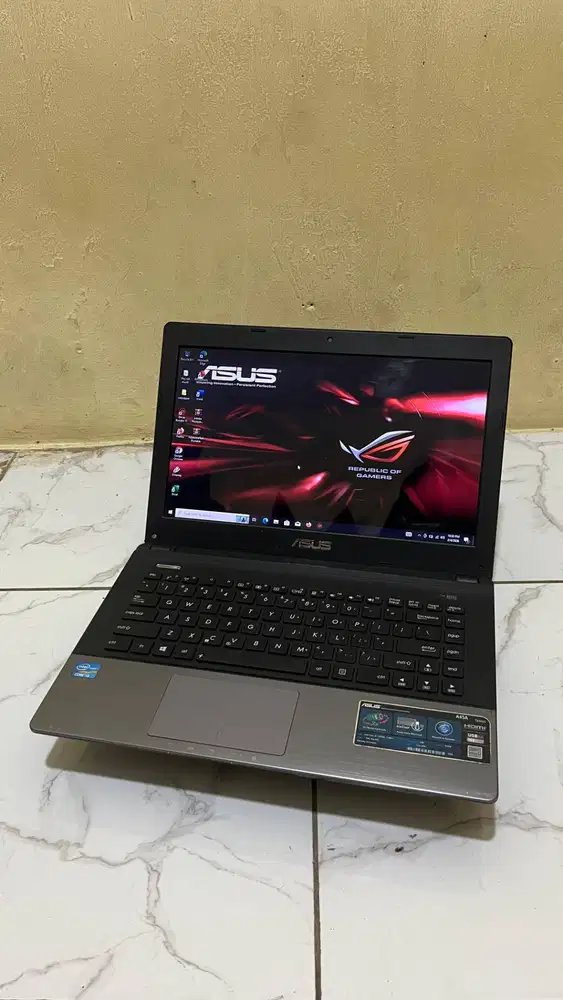 Asus K45A Series Intel Core i3 Cocok Untuk Sekolah / Kerja