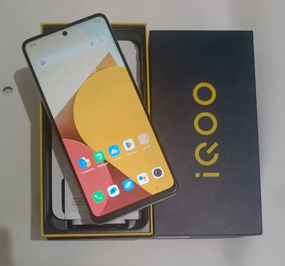 1QOO Z7 5G RAM 8/128