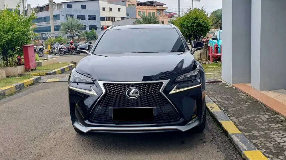 Lexus NX200 NX 200 F-Sport F Sport 4x2 AT Hitam NIK 2017 Low Km Antik