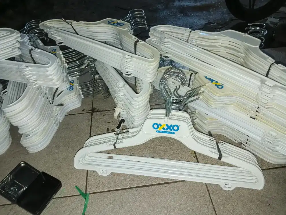 HENGER bekas seperti baru