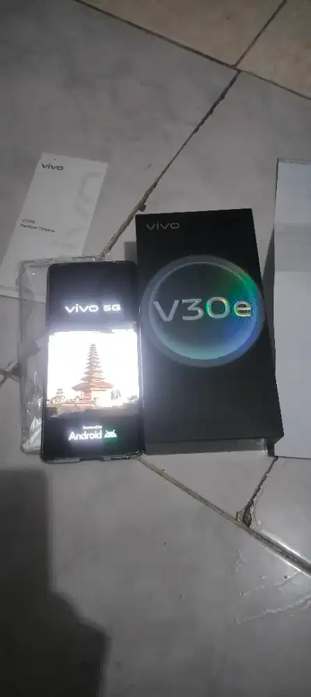HP VIVO V30E 5G
