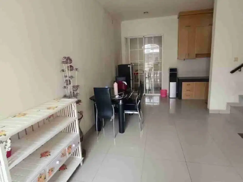 Jual cepat di perumahan Green lake city-tangerang