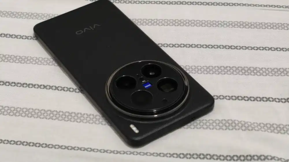 Vivo X200pro 16/512 Black Titan