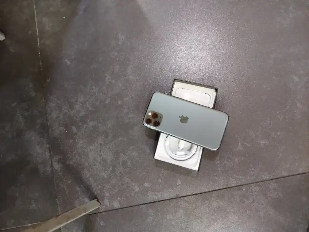 iPhone 11 pro 256gb memori sangat besar