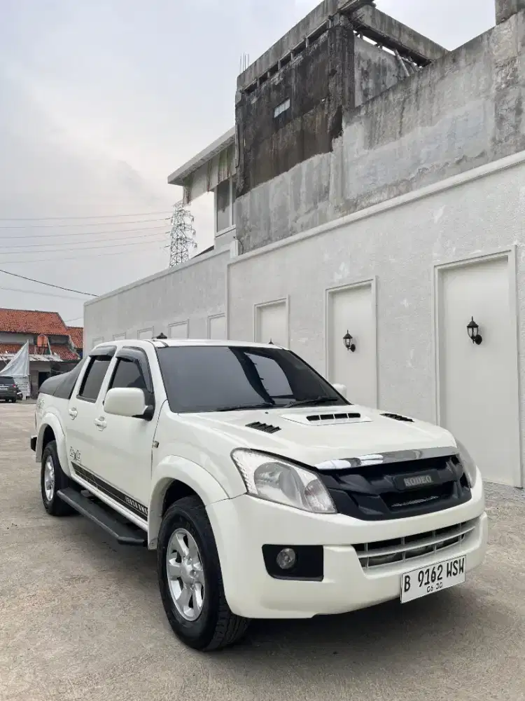 Isuzu d max ls rodeo 2010 upgrade 2013 4x4 siap pakai