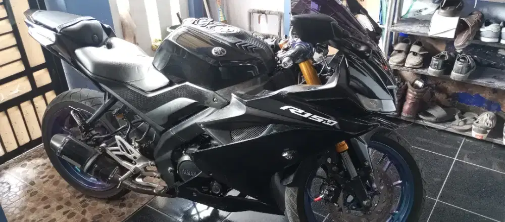 Jual cepat Yamaha r15 v3 tqhun 2019