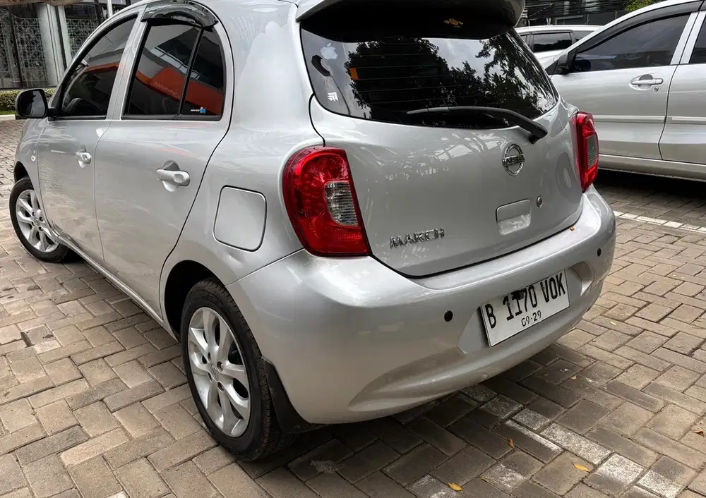 Nissan March 2019 Bensin