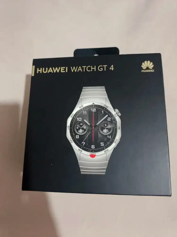 Huwawei watch gt 4 full condition with steel belt