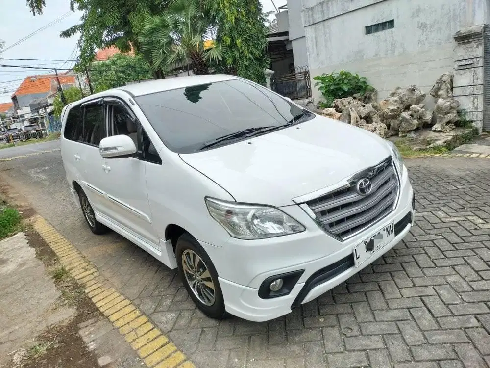 Toyota Innova G Luxuri  Bensin Matic/At 2015 Kondisi Sangat Terawat