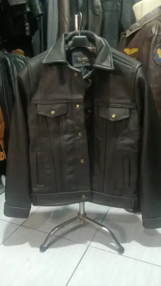Jaket kulit super tebal