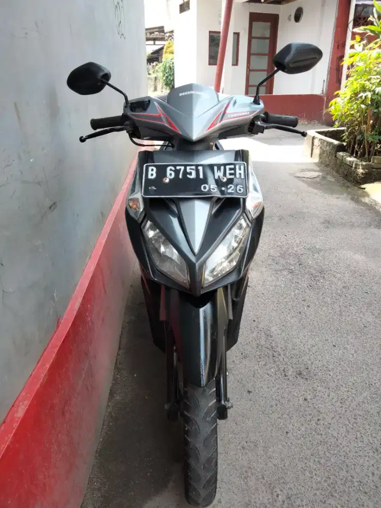 Honda Vario techno tahun 2011 pajak hidup