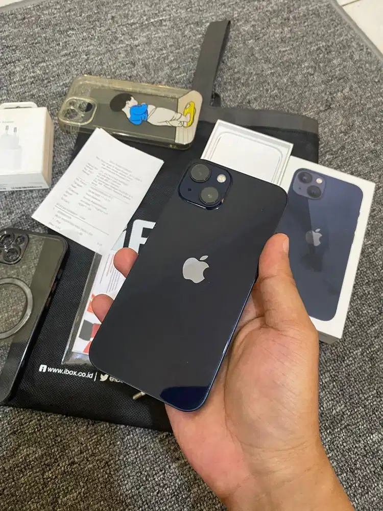 iPhone 13 128GB iBox Garansi Oktober 2026