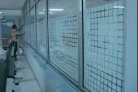 Sedia sticker kaca es sunblast dan kaca film UV tolak cahaya matahari