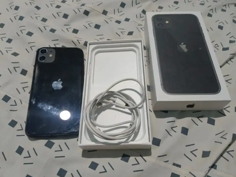 Iphone 11 64 gb second inter all op
