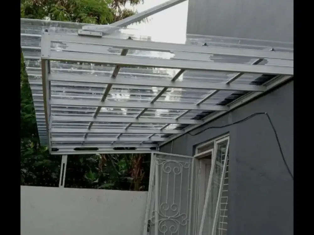 Jasa bongkar pasang atap baja ringan dan kanopi