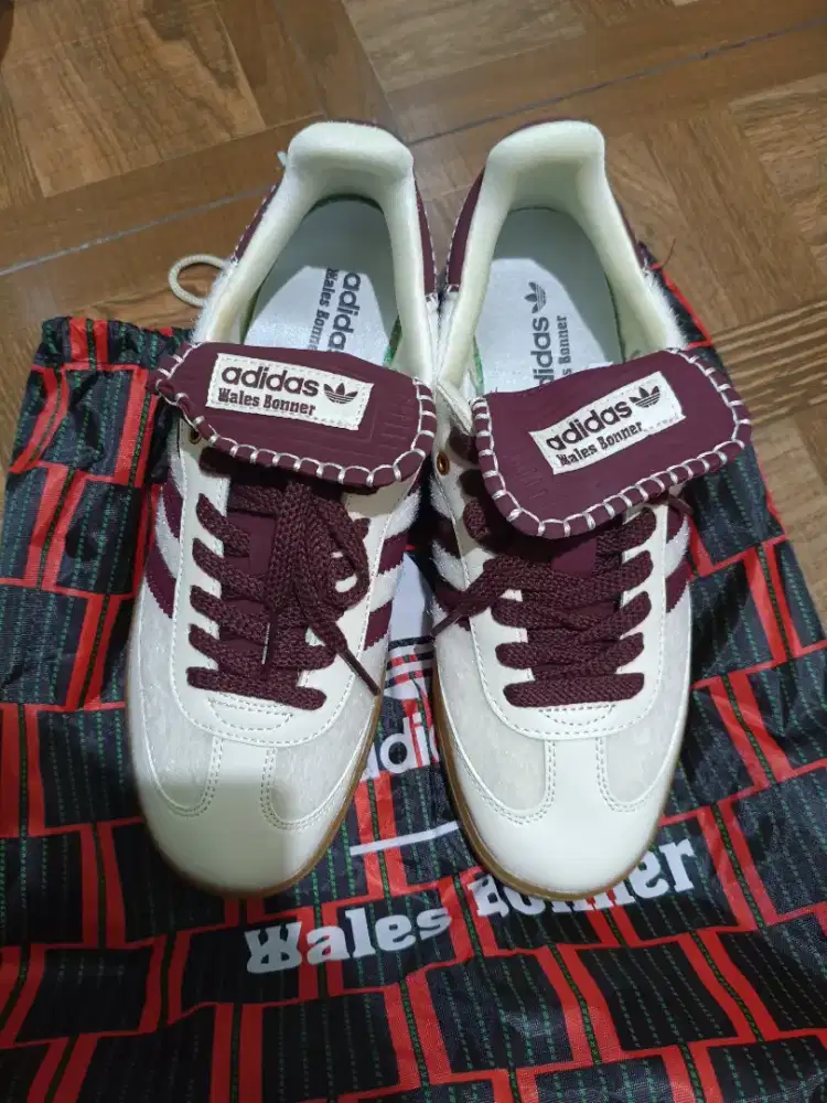 adidas wales bonner ukuran 43