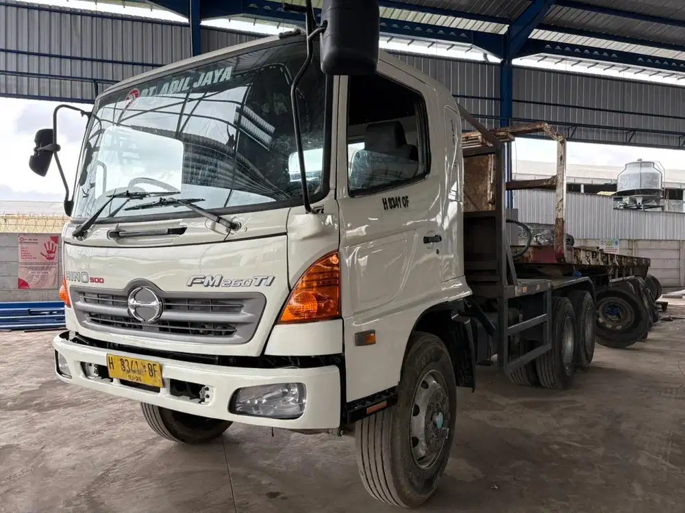 Hino FM 260 TH 6x4