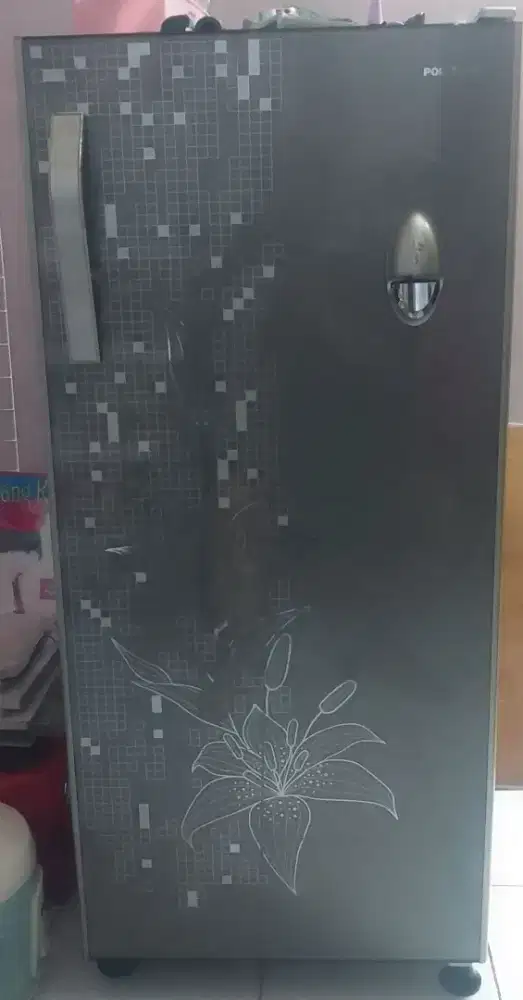 Kulkas Polytron dispenser Pintu