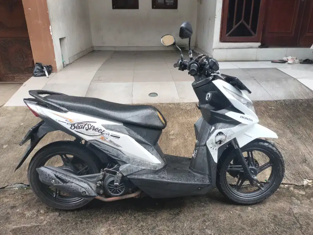 Honda Beat Street tahun 2018 mesin halus