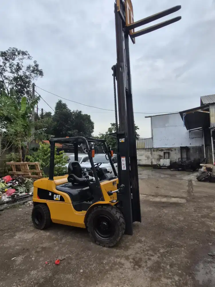 Forklift 3 Ton 2020 mast 4,5 meter three lift mesin joss