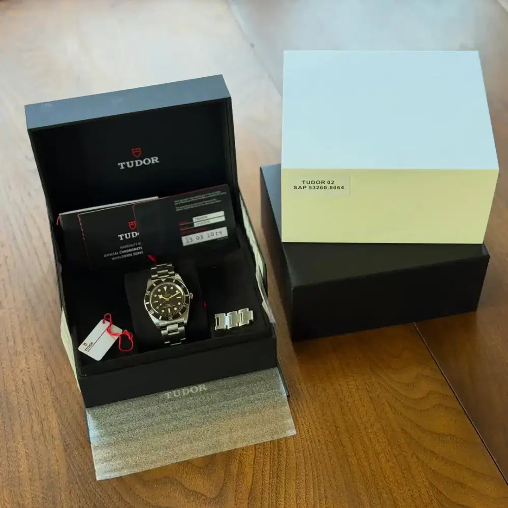 Tudor Black Bay 54 ref 79000N 37mm