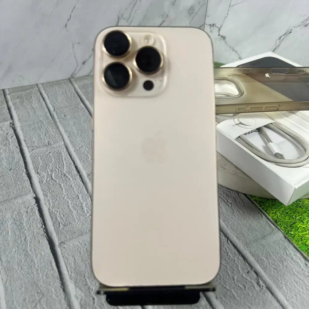 Iphone 16 pro 256 Gb Desert Titanium Ex Ibox Masih Garansi