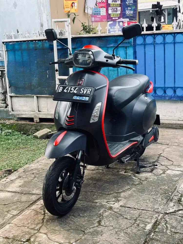 Motor Vespa Listrik Exotic Sprinter LX 2025